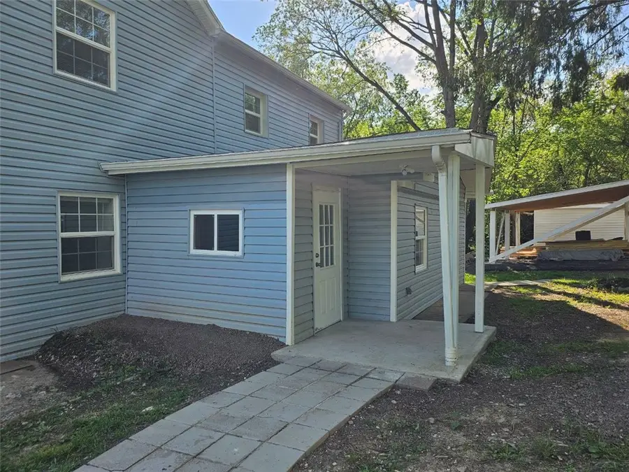 845 Wall St, Sturgeon, PA 15057 - Image #3