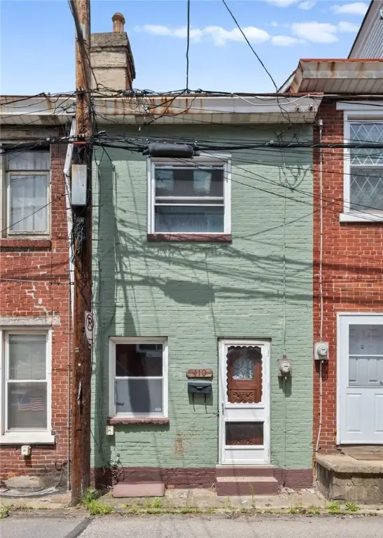 410 Orwell Way, Bloomfield, PA 15224