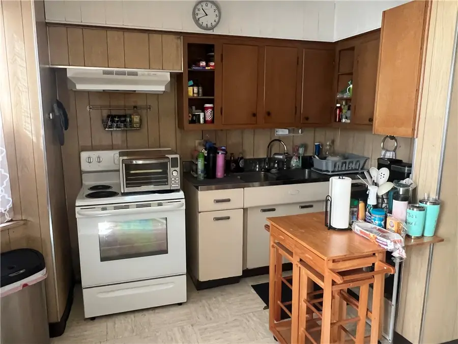 438 Lincoln Ave, Beaver, PA 15009 - Image #2