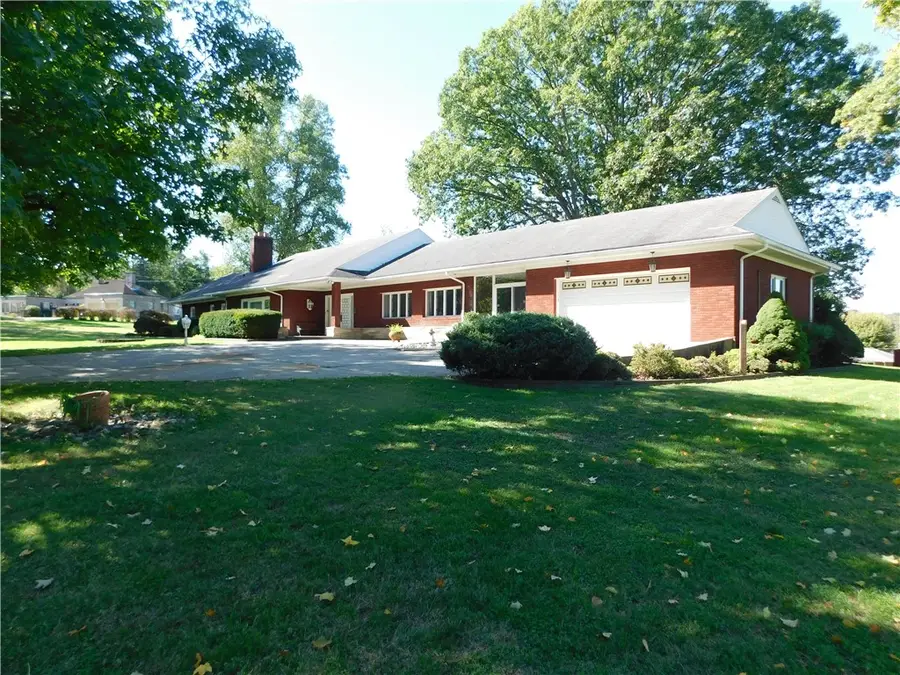 302 Derrick Avenue, Leith Hatfield, PA 15401 - Image #2