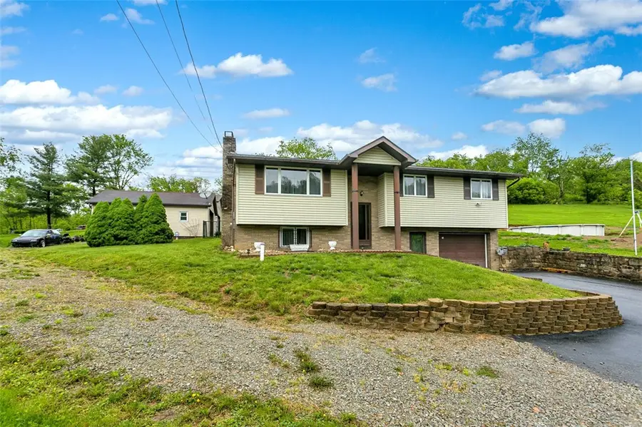 512 Leckrone Highhouse Rd, McClellandtown, PA 15458 - Image #2