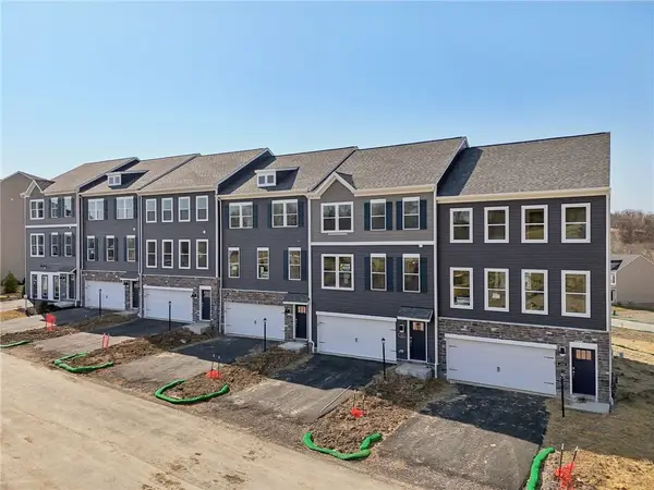 181 Sweetwater Drive, Moon/Crescent Twp, PA 15108