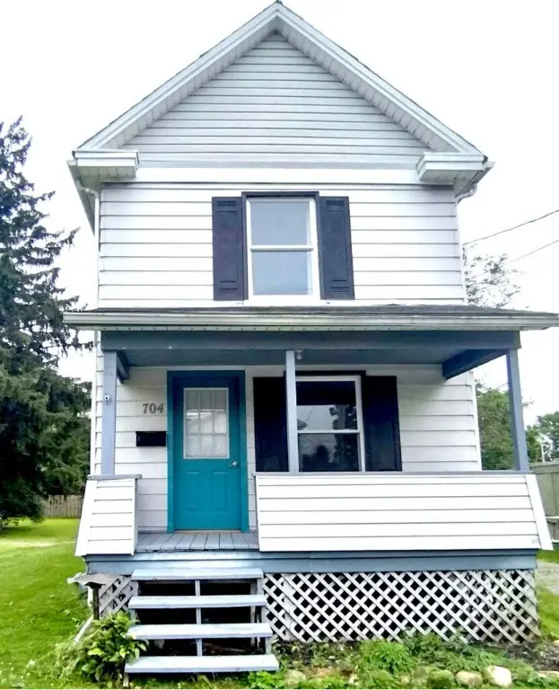 704 S Center Street, Grove City, PA 16127 - Image #1