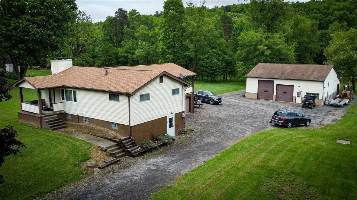 829 Saxonburg Rd, Jefferson, PA 16002 - Image #1