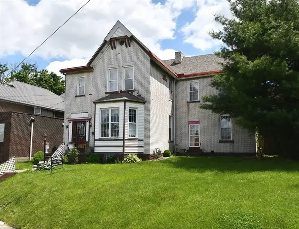 108 Locust St, Mt Oliver, PA 15210