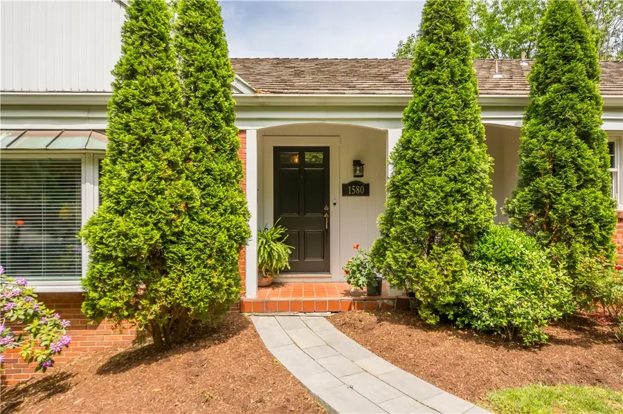 1580 Williamsburg Rd, Mount Lebanon Township, PA 15243 - Image #3