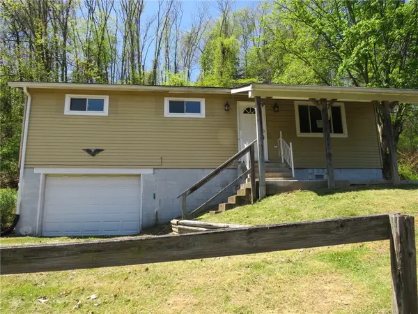 21 Daisytown Rd, W Pike Run Twp, PA 15427