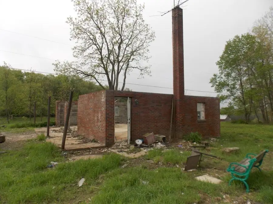 121 Westward Ln, Franklin, PA 16001 - Image #3