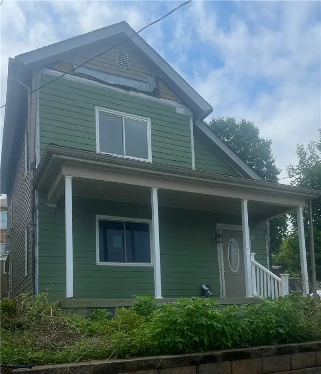 223 Division Ave, Ellwood City, PA 16117 - Image #2