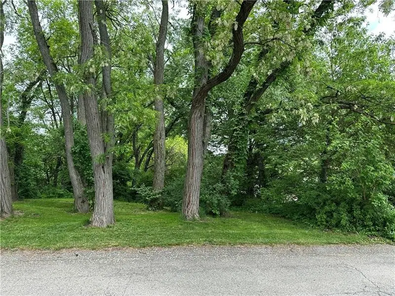 625 Hall Avenue, Hopewell, PA 15001 - Image #2