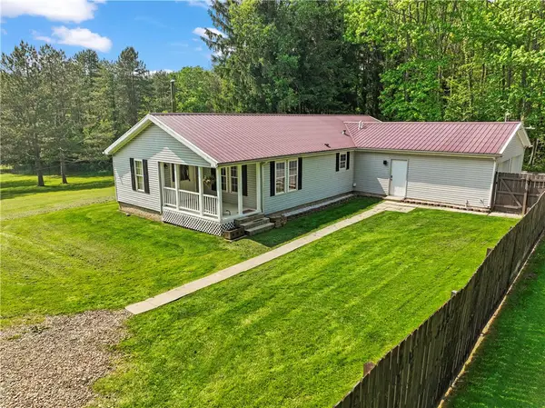 180 Guillard Rd, Muddy Creek Twp, PA 16052