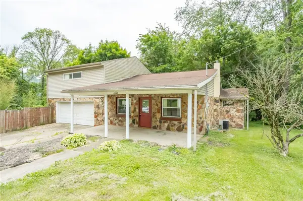 1145 Hill St, Lower Burrell, PA 15068