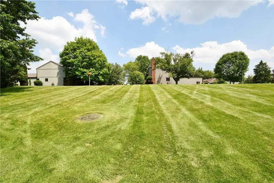 1125 Valleyview Dr, Lawrence, PA 15055 - #3