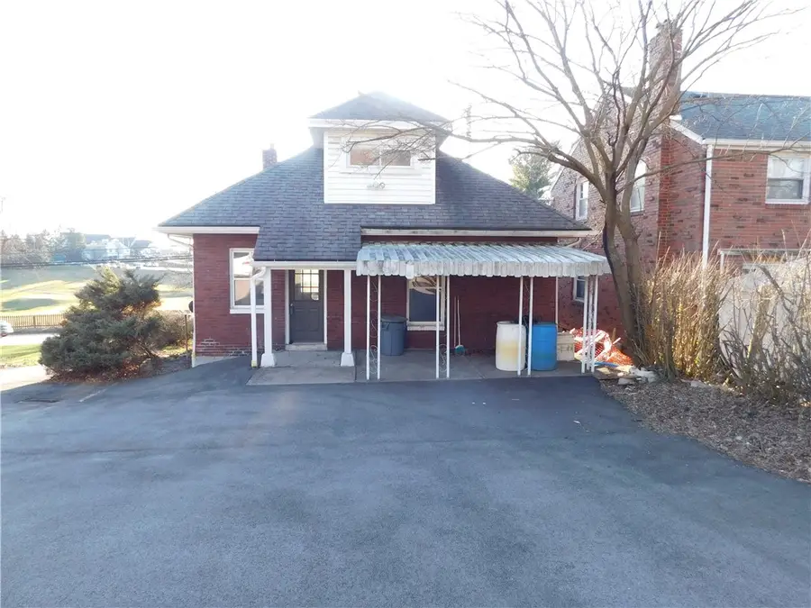 4305 Clairton Blvd, Brentwood, PA 15236 - Image #2