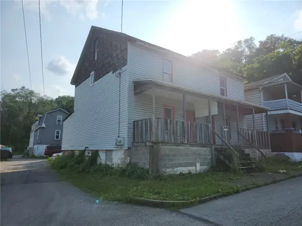 54 Elm St, Harrison Twp, PA 15065