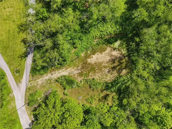 1408 Willow Ln, Imperial, PA 15126