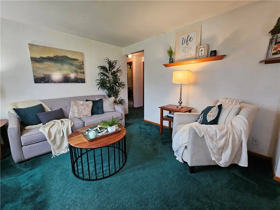 468 Lois Drive, Baldwin, PA 15236 - Image #2