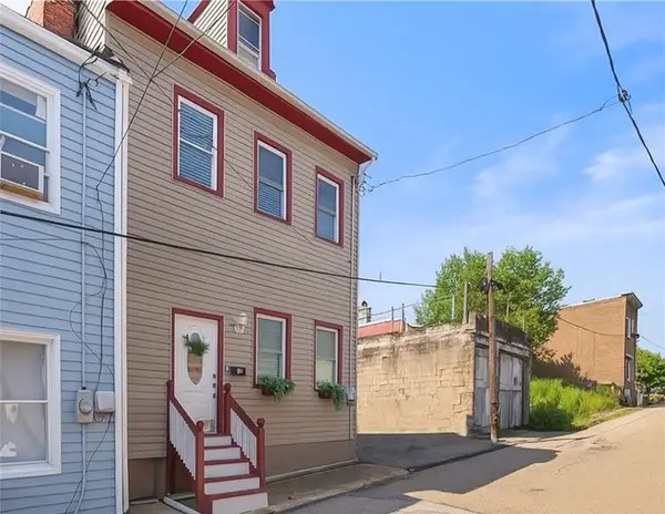 841 Blossom Way, East Allegheny, PA 15212