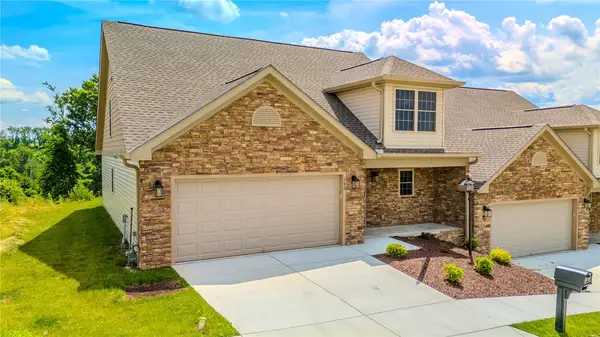 742 Sandstone Way, Rostraver Twp, PA 15012