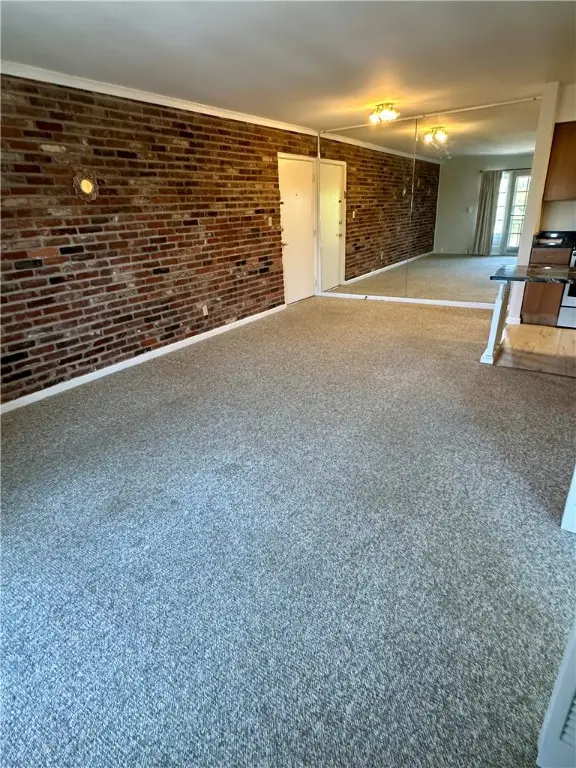 1060 Chatham Park #G, Scott Township, PA 15216 - Image #2