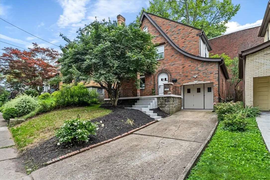 7032 Reynolds St, Pittsburgh, PA 15208 - Image #1