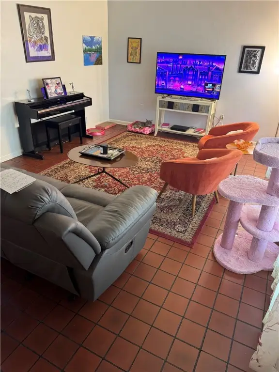 1230 Northwestern Dr, Monroeville, PA 15146 - Image #2