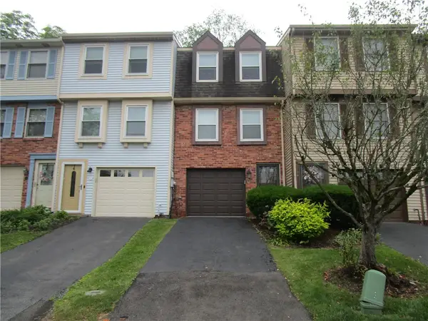 43 Shadow, Whitehall, PA 15227