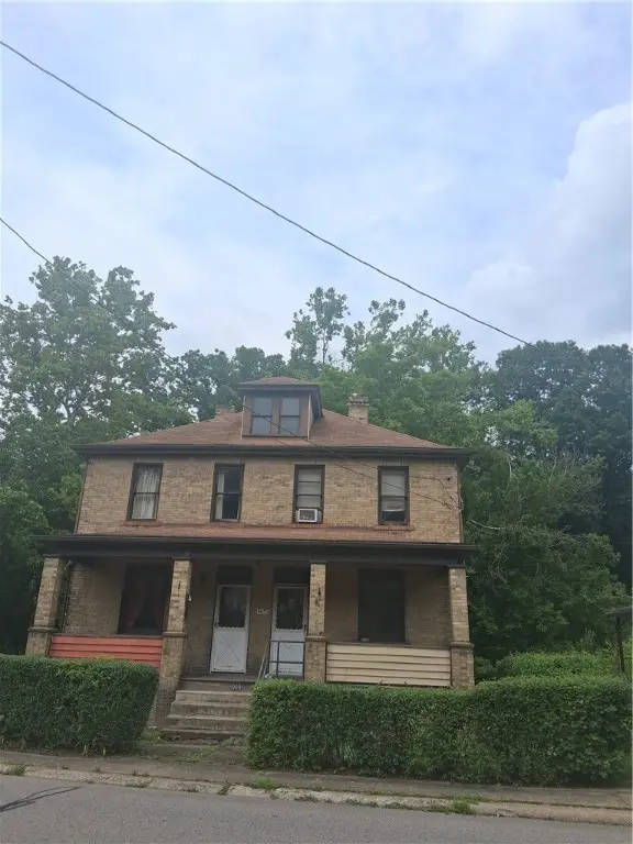 909 Mclaughlin Run Road, Bridgeville, PA 15017