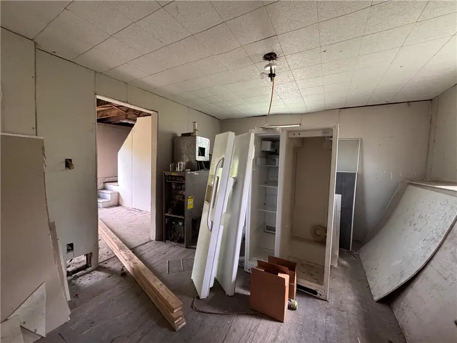 861 Koehlar Ave, Donora, PA 15033 - Image #2