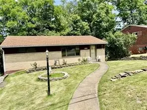 3223 Mayflower Dr, Whitehall, PA 15227 - Image #2