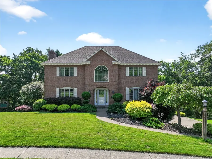 2455 Dogwood Dr, Wexford, PA 15090 - #2