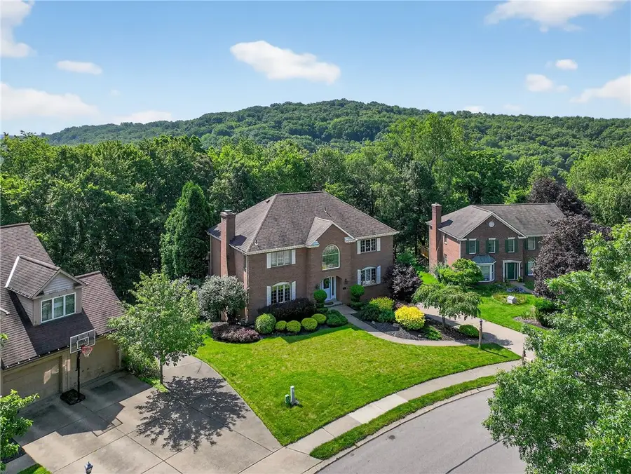 2455 Dogwood Dr, Wexford, PA 15090 - #3