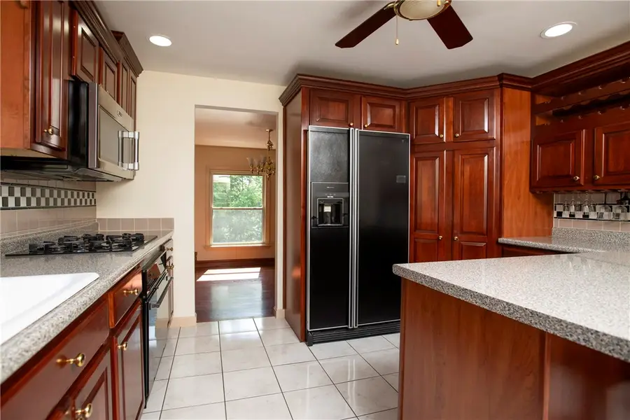 153 Cassia Dr, Jefferson Hills, PA 15025 - Image #2