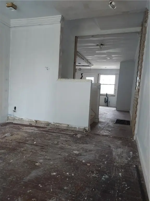 932 Vankirk St, Clairton, PA 15025 - Image #3