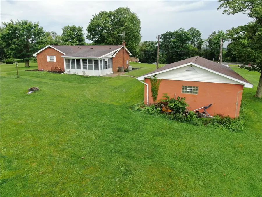 3940 Park Avenue, Prosperity, PA 15329 - #2