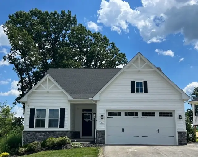 101 Pleasant Grove Ct, Pleasant Hills, PA 15025 - Image #1