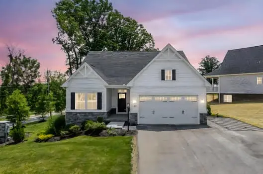 101 Pleasant Grove Ct, Pleasant Hills, PA 15025 - Image #3