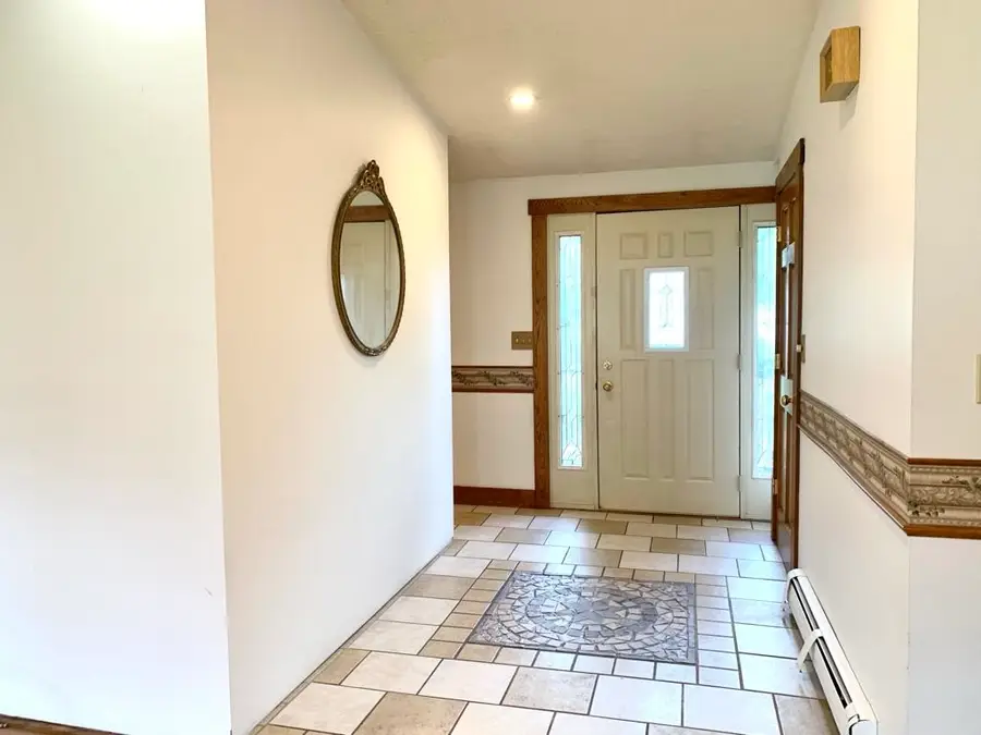 840 Lansberry Court, Somerset, PA 15501 - Image #2