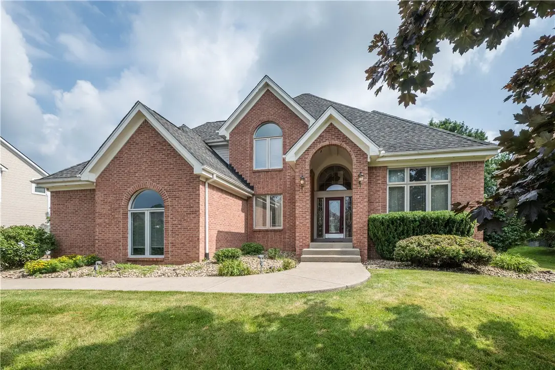 170 Pinehurst Dr, Cranberry Township, PA 16066 - Image #1