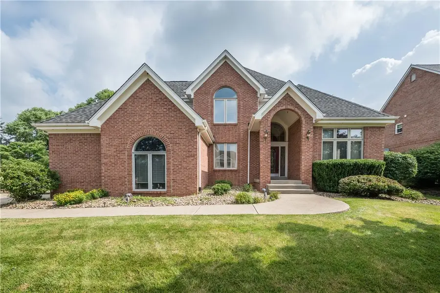 170 Pinehurst Dr, Cranberry Township, PA 16066 - Image #2