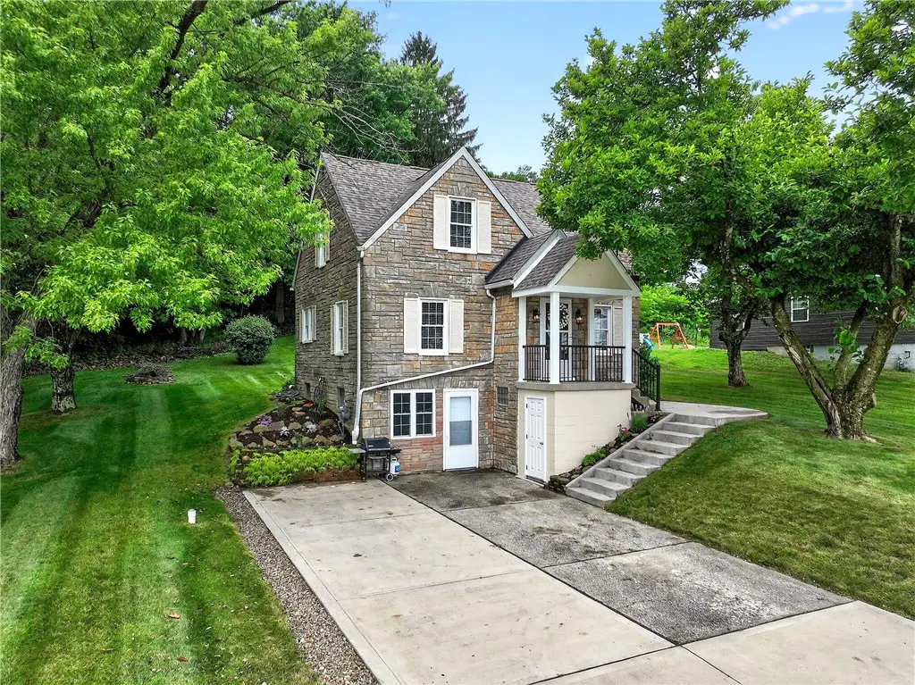 1605 Maratta Rd, Hopewell, PA 15001 - Image #1