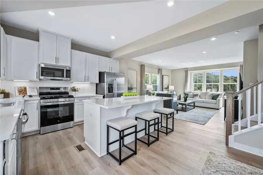 214 Hunter Drive, Moon Township, PA 15108 - Image #3