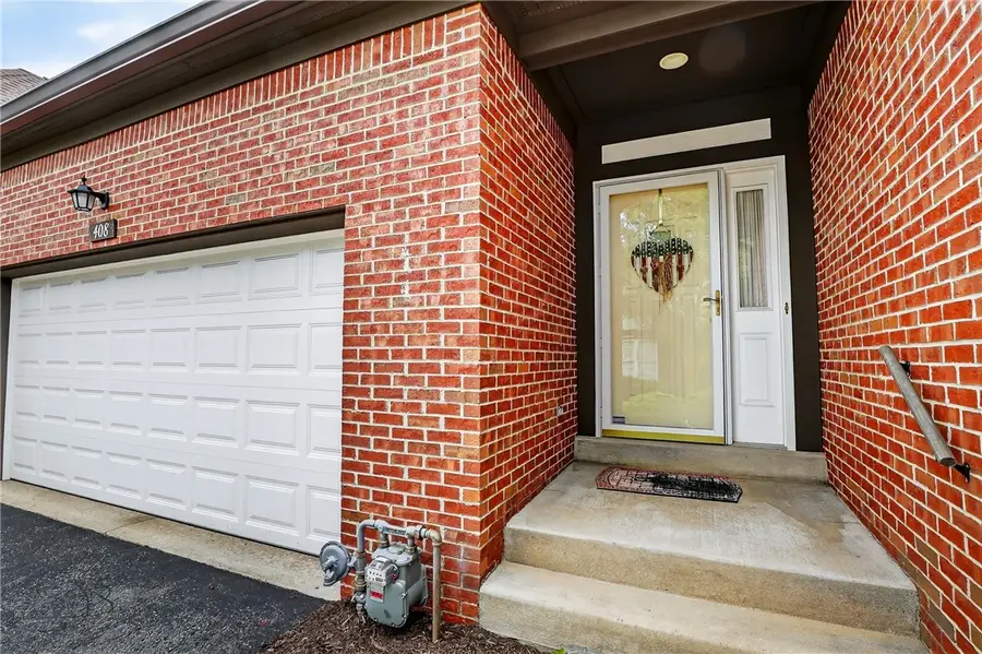 408 Kingsberry Circle, Mount Lebanon Township, PA 15234 - Image #2