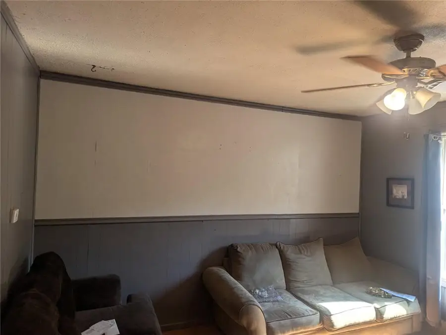 1233 Scott St, McKeesport, PA 15132 - Image #2