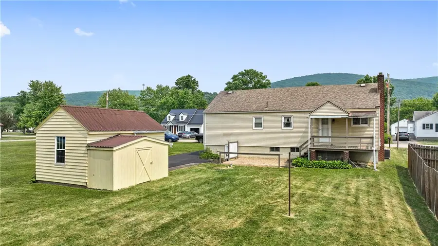 157 Elizabeth St, Hopwood, PA 15445 - Image #2