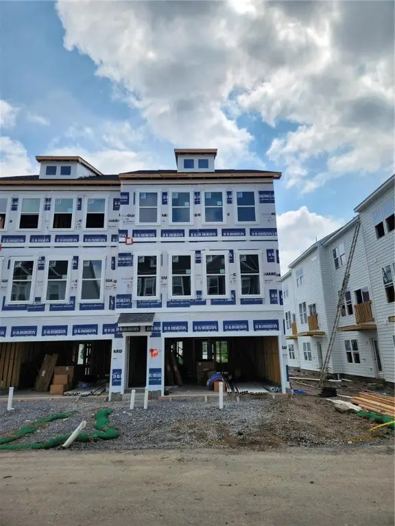 9719 Hopkins #12, McCandless, PA 15090 - Image #1