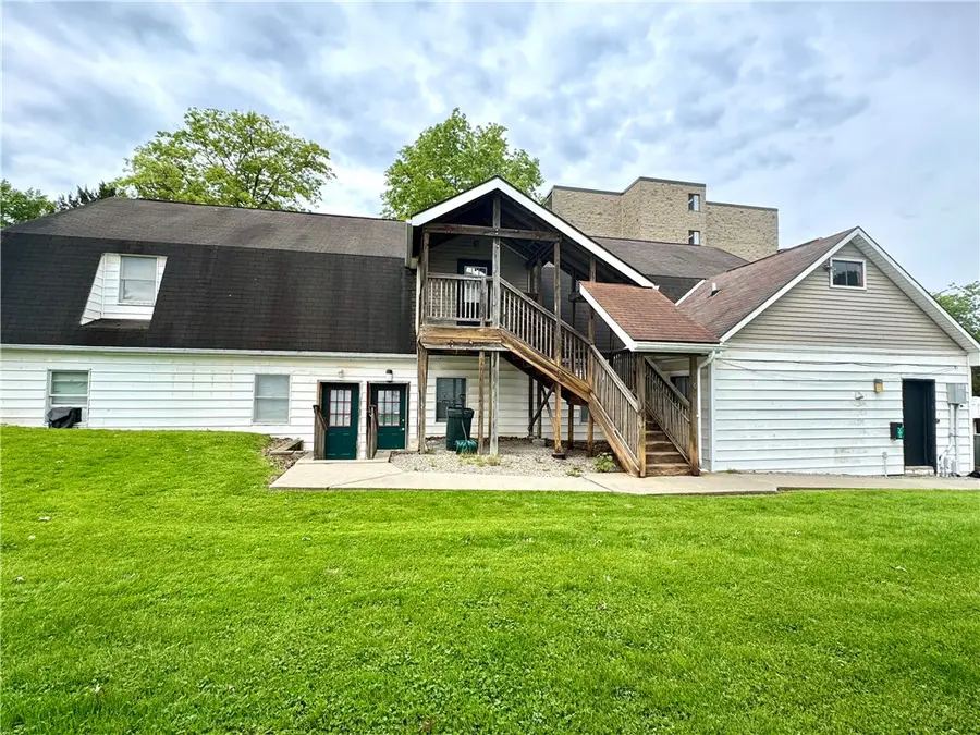 230 E Water Street, Slippery Rock, PA 16057 - Image #2