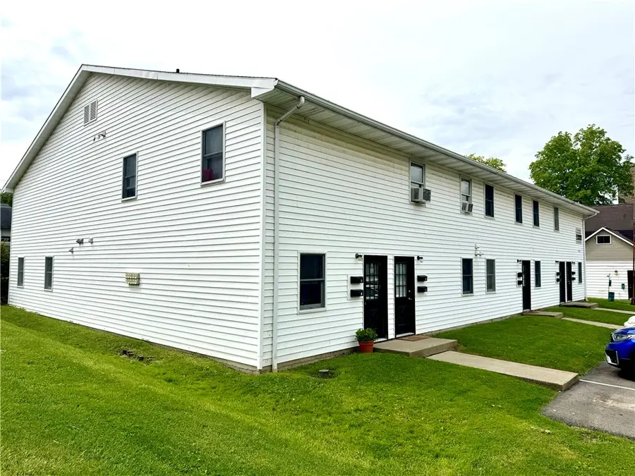 250 E Water Street, Slippery Rock, PA 16057 - #2