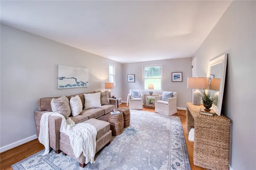 11 Earlswood, Mount Lebanon Township, PA 15228 - Image #3