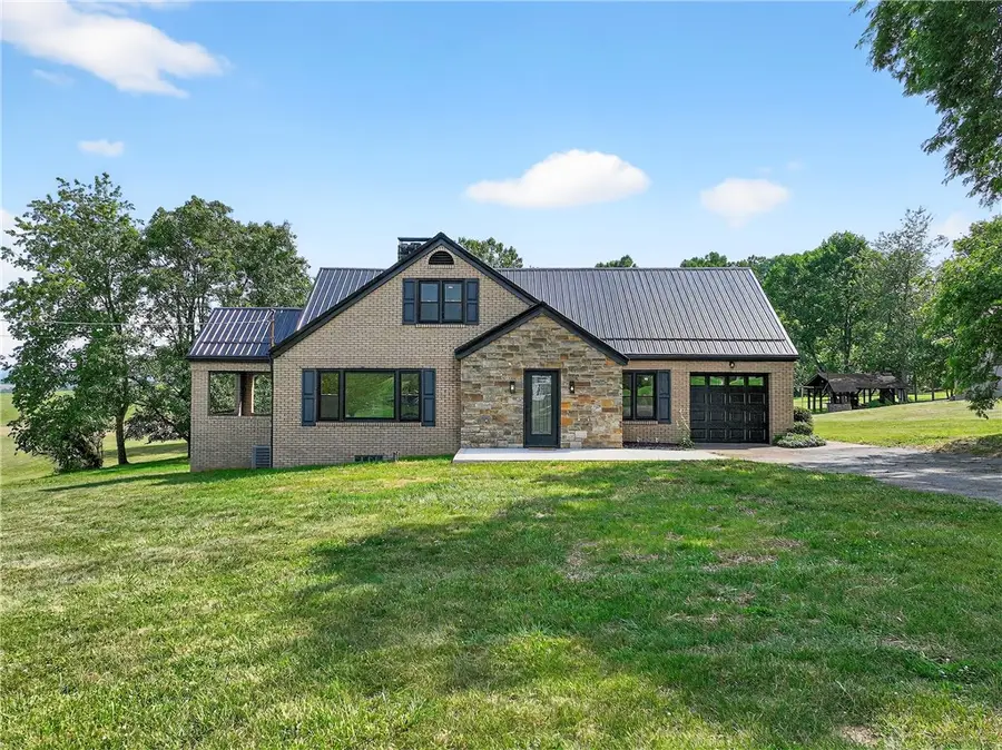 545 Vanderbilt Rd, Dunbar Township, PA 15425 - Image #2